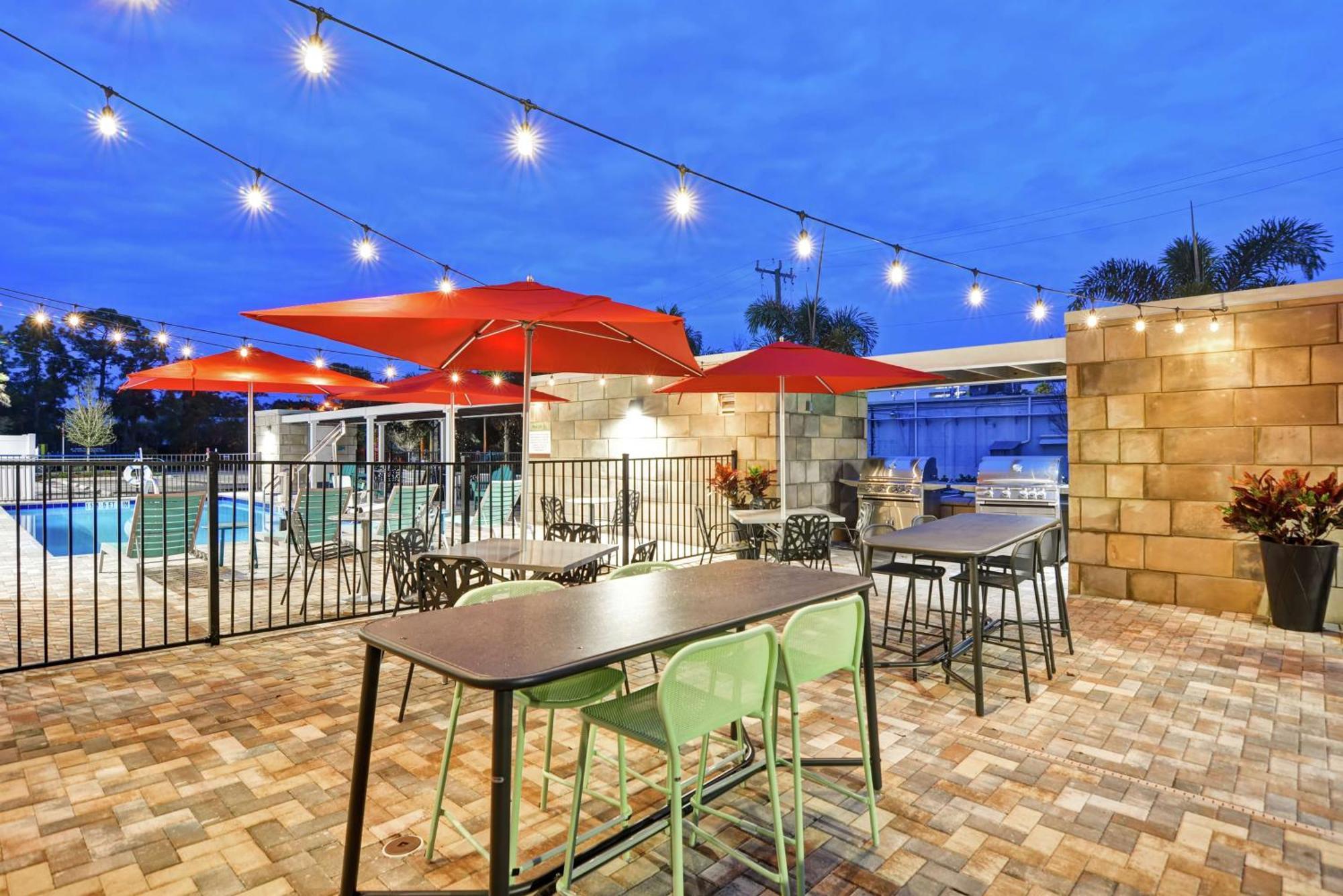 Home2 Suites By Hilton Daytona Beach Speedway Esterno foto